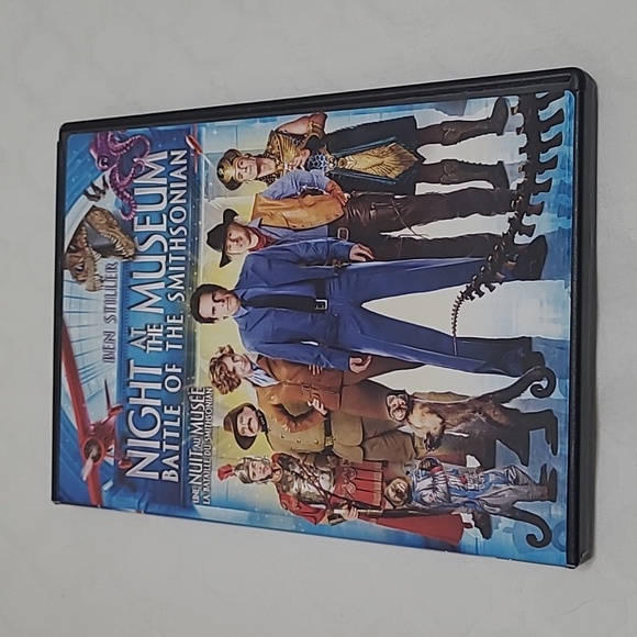 Family Movies DVD Bundle - Picture 2 of 14